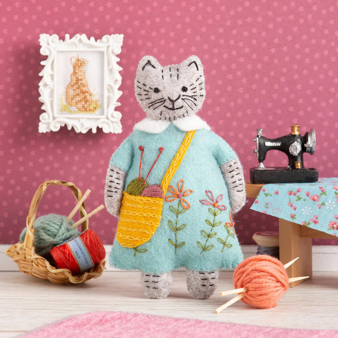 Knitting Cat Wool Felt Embroidery Kit
