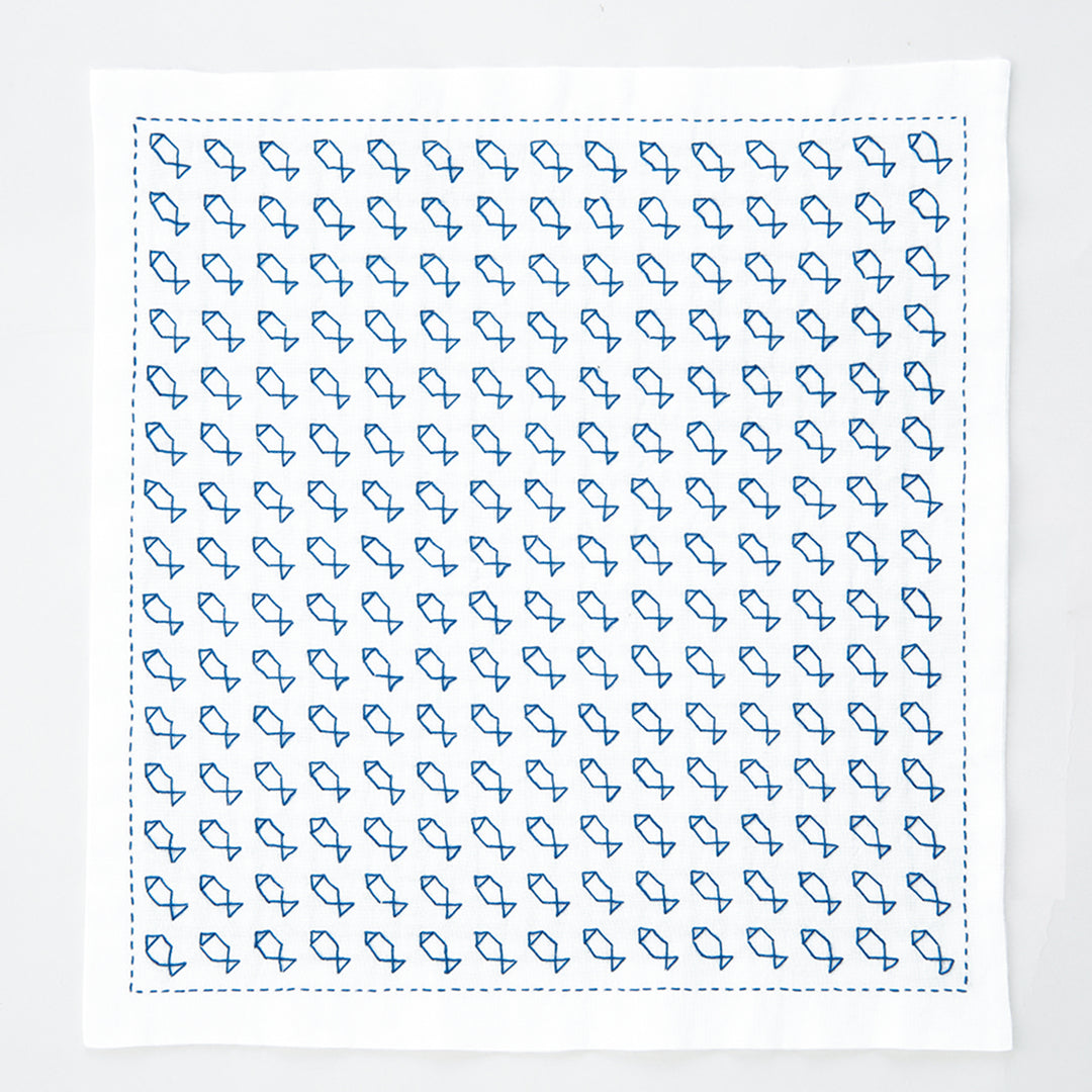Hitomezashi Sashiko Stitching Sampler - Fish (1093)