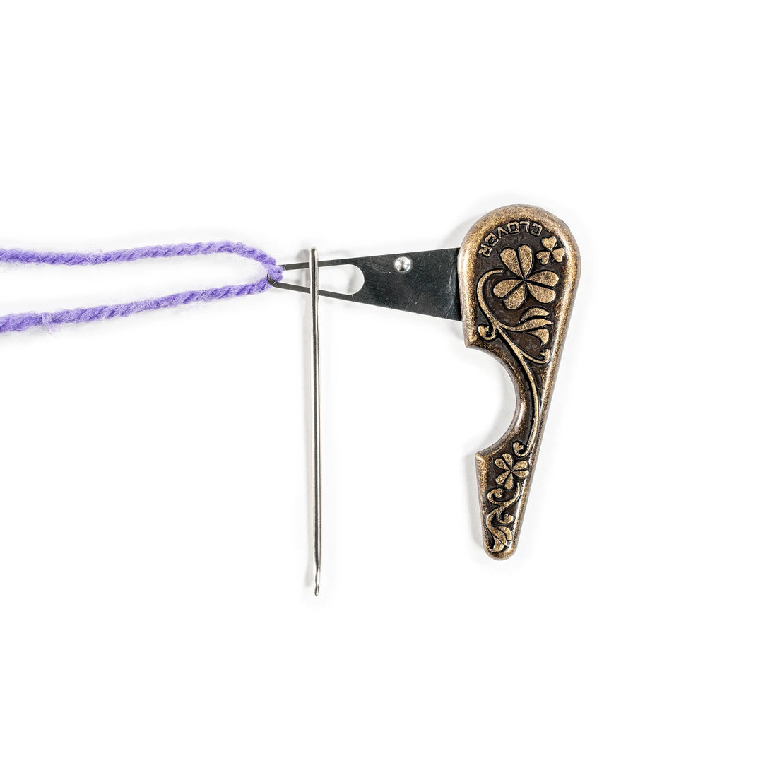 Antique Gold Yarn Needle Threader