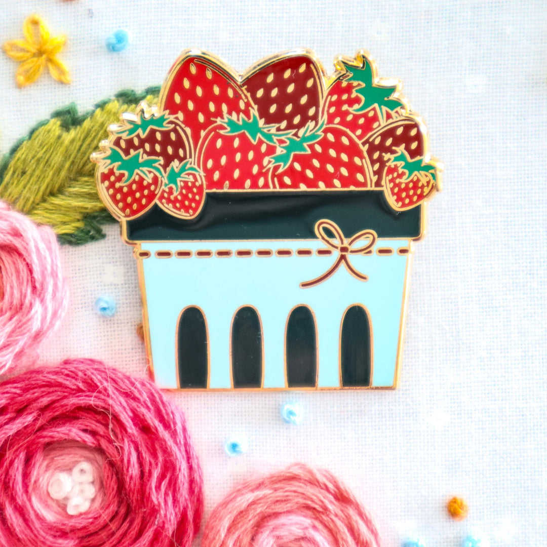Strawberry Basket Enamel Needle Minder