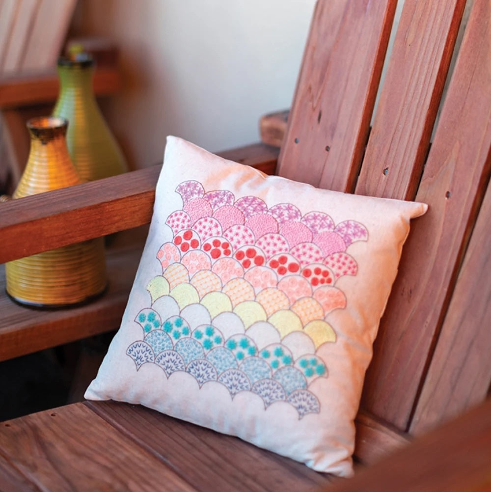 Handy Pocket Guide - Crewel Embroidery by Jo Avery