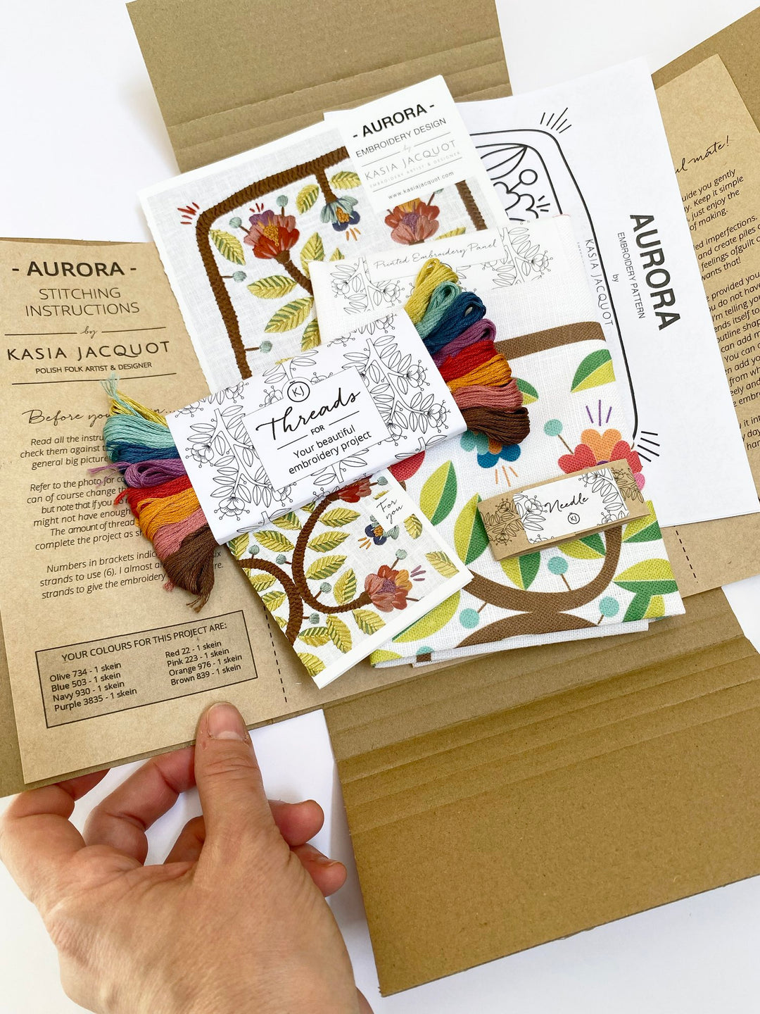 Modern Embroidery Kit - Aurora