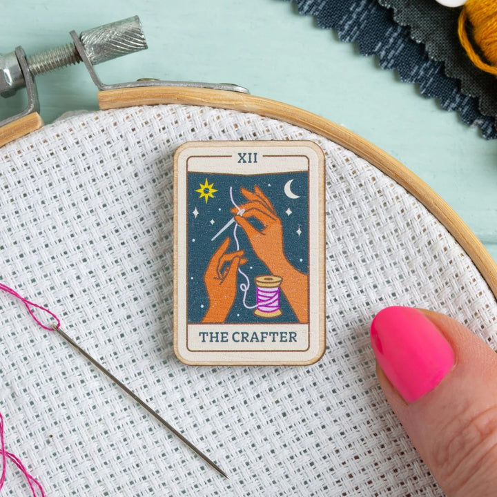 The Crafter Tarot Card Wooden Needle Minder