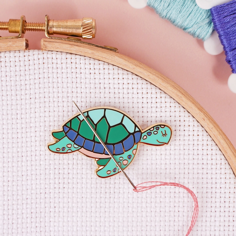 Magnetic Enamel Needle Minder - Turtle