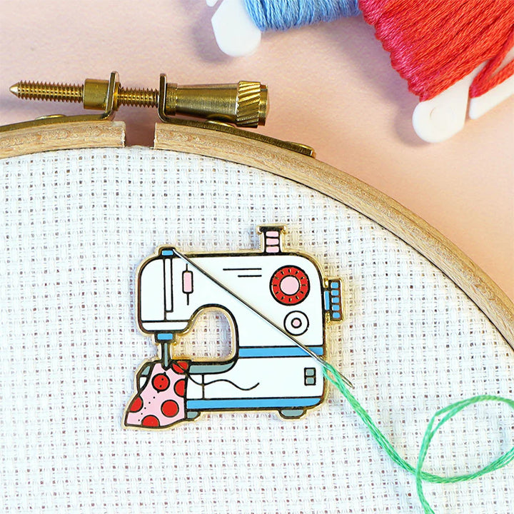 Magnetic Enamel Needle Minder - White Sewing Machine