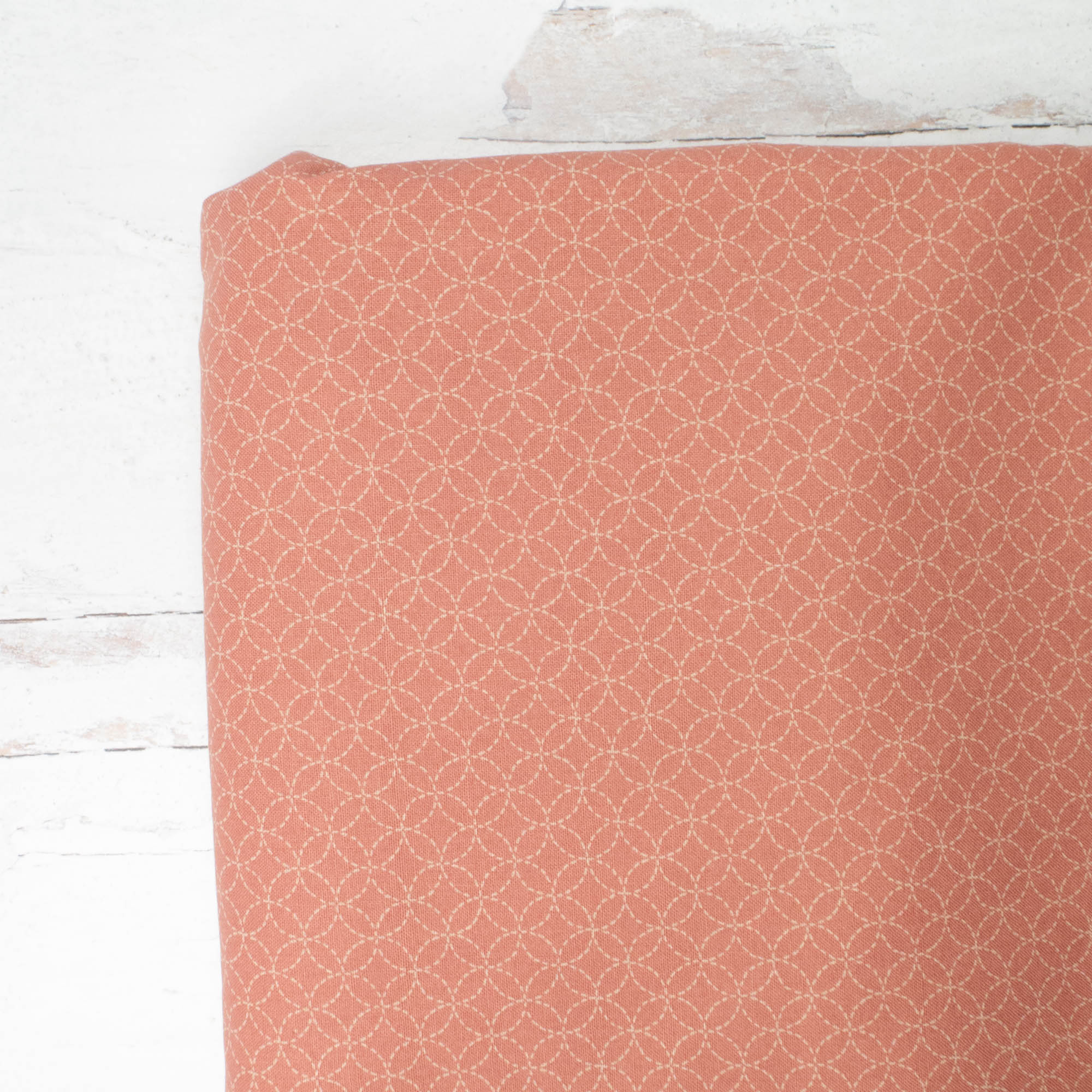 Sevenberry Kasuri : Sashiko Shippo Tsunagi on Pink (SBK22D112