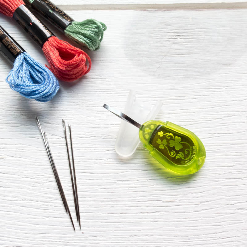 Fine Point Tweezers Clover Thread Tweezers for Hand Embroidery