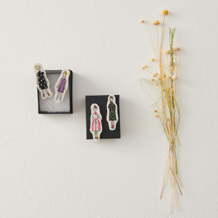 Lecien 100 Ladies (Ne-San) Embroidery Sampler