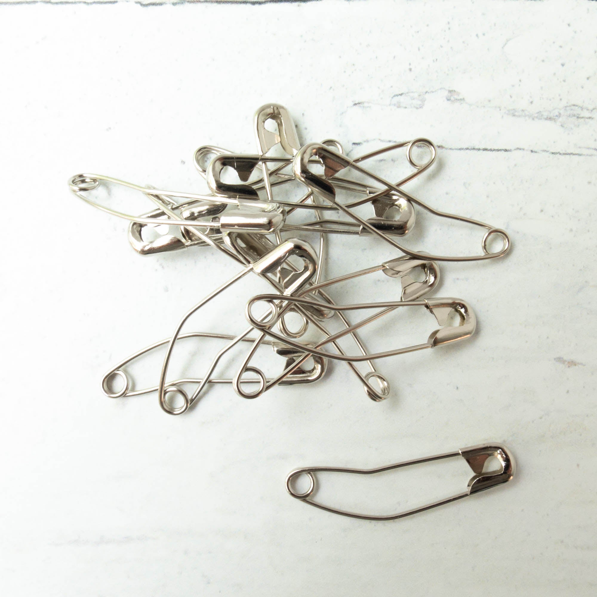 Curved Safety Pins (Size 2) – Snuggly Monkey
