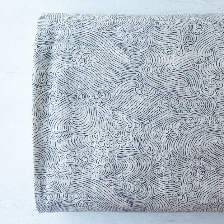 Nara Homespun :: Waves on White (NHS33D21)