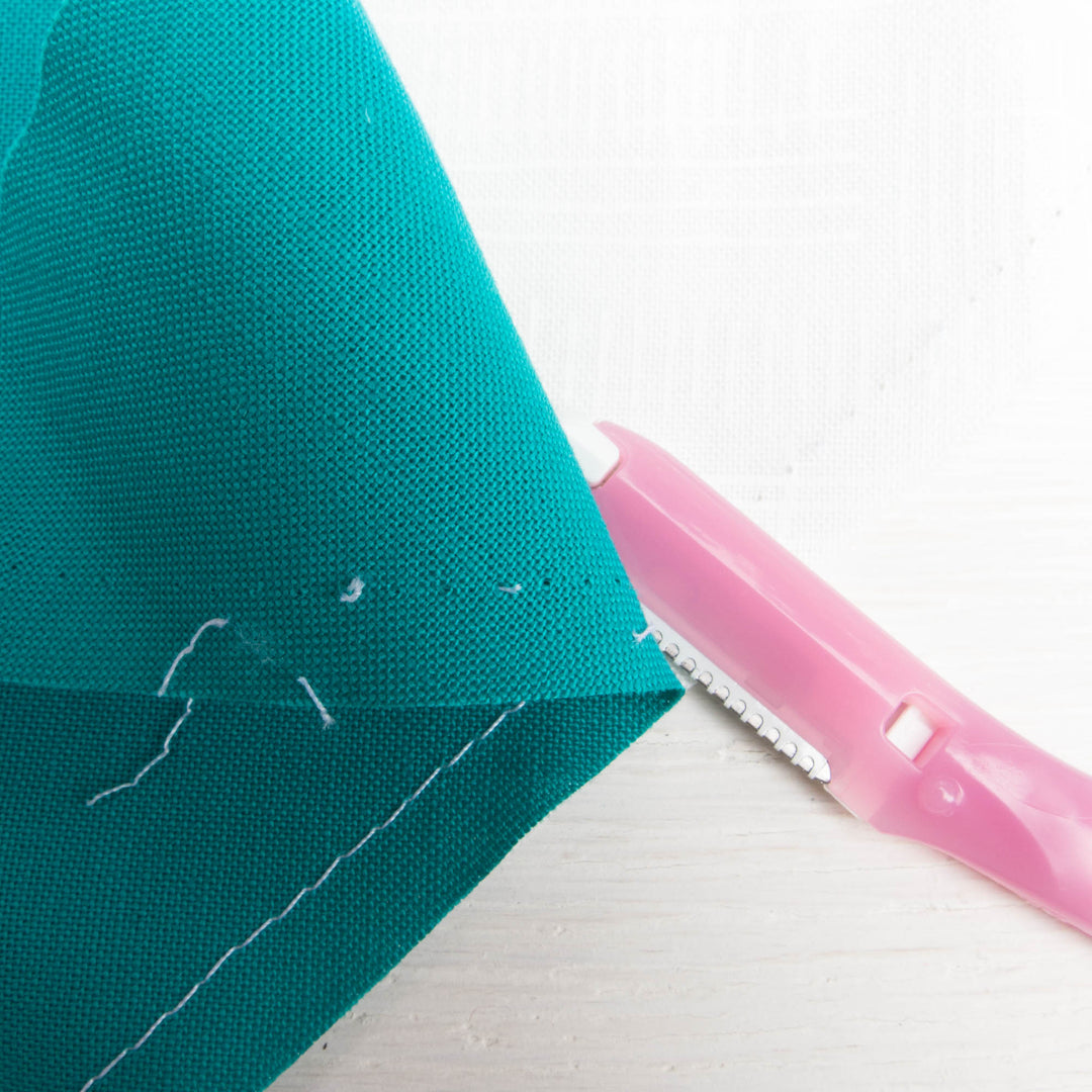 KAI Seam Ripper Notions - Snuggly Monkey