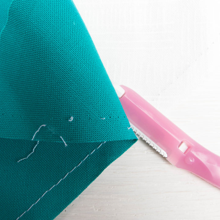 KAI Seam Ripper Notions - Snuggly Monkey