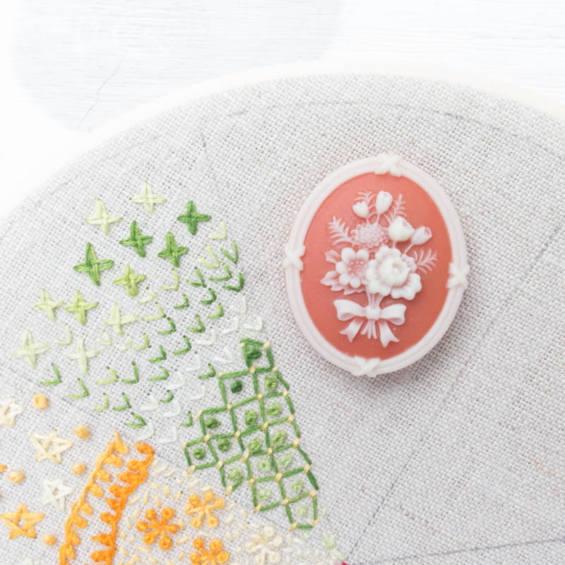 Flowers Needle Nanny Needle Minder - Snuggly Monkey