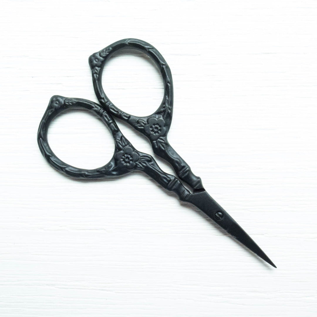 Black Matte Tudor Rose Embroidery Scissors Scissors - Snuggly Monkey