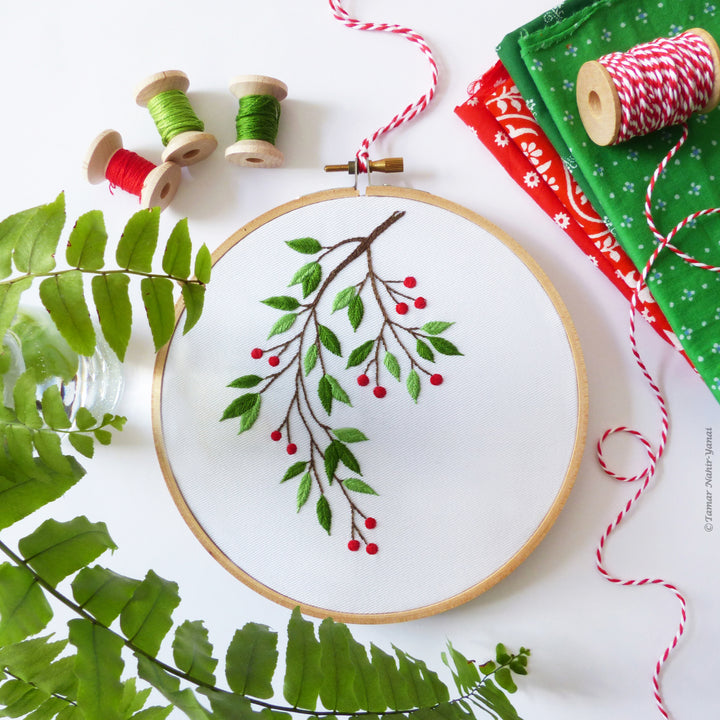 Mistletoe Embroidery Kit