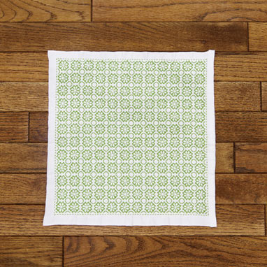 Hitomezashi Sashiko Stitching Sampler - Chrysanthemum (1034)