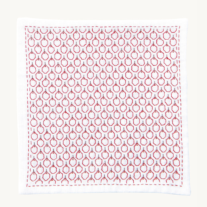 Hitomezashi Sashiko Stitching Sampler - Apple (1052)