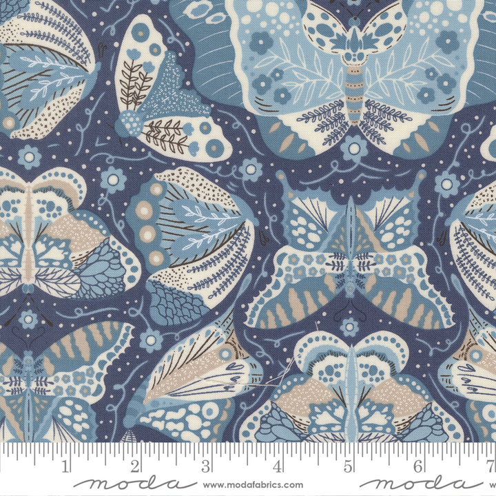 Gingiber Night Owl - Moths in Dusk (48421 14)