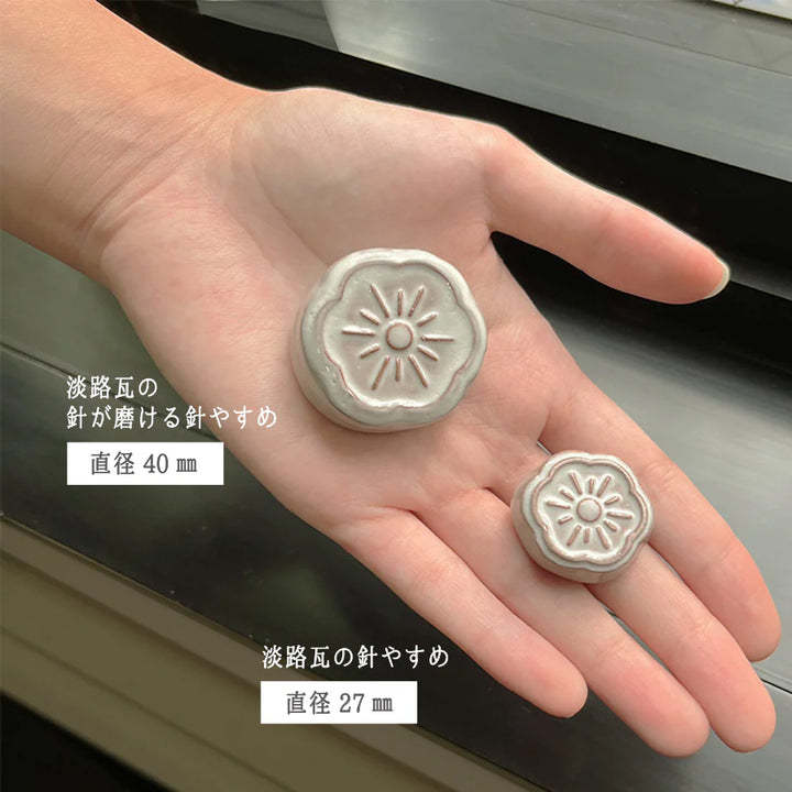 Mini Awaji Kawara Magnetic Needle Rest