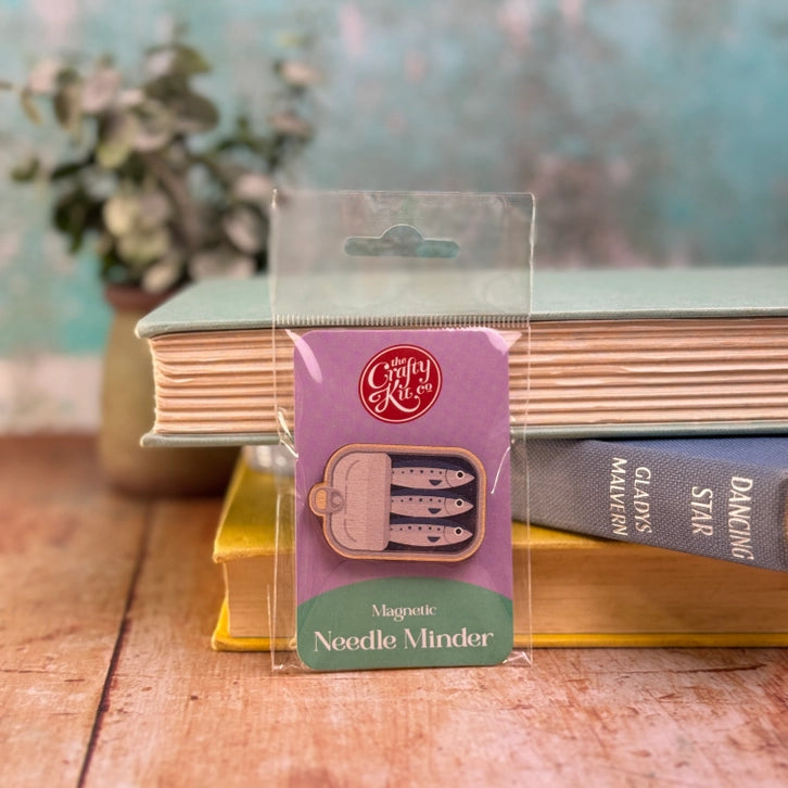 Sardines Wooden Magnetic Needle Minder