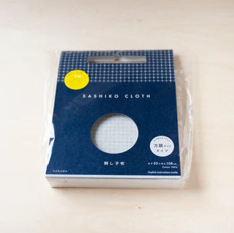 Half-Yard 5mm Straight Line Grid Sashiko Sampler featuring light gray fabric with a straight line grid pattern, ideal for sashiko and modern needlework crafts.
