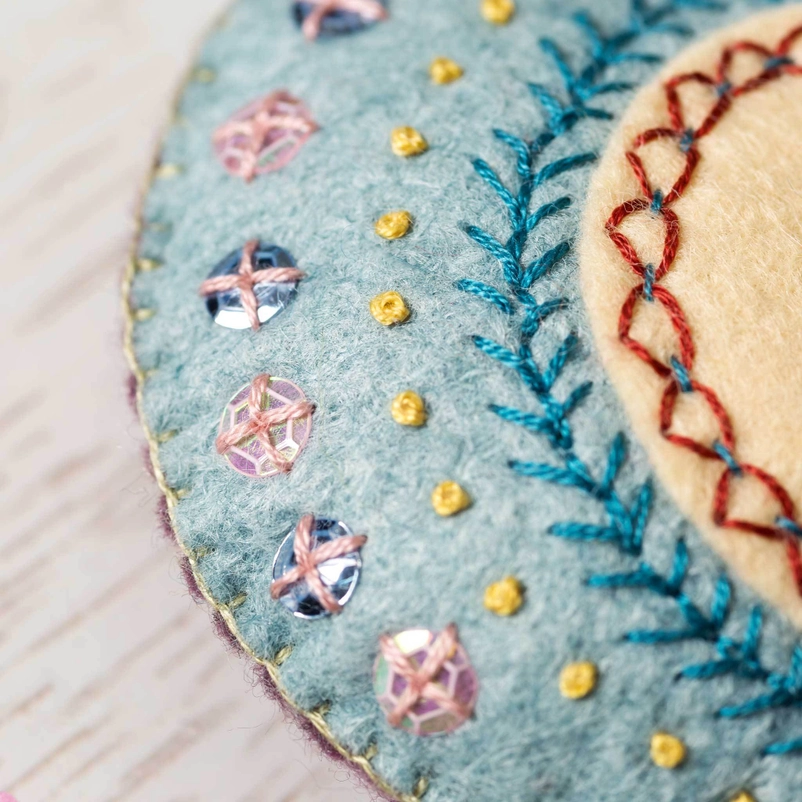 Heartfelt Creationハートフェルトクリエションス4点セットNo7 Wool Felt Embroidery Craft Kits – Snuggly Monkey