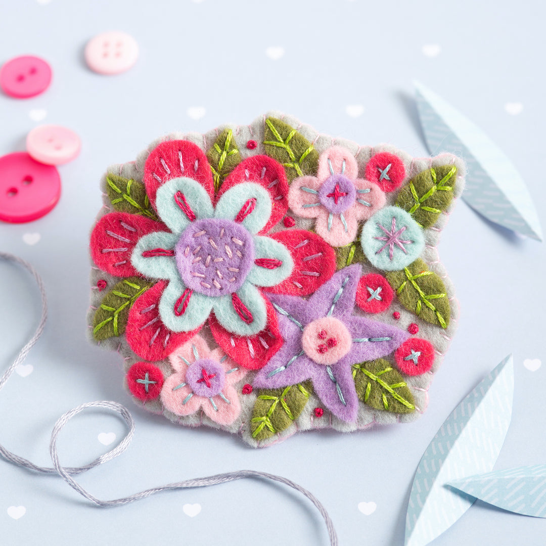 Gertrude Flower Felt Embroidery Brooch Kit