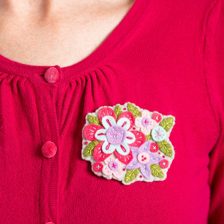 Gertrude Flower Felt Embroidery Brooch Kit