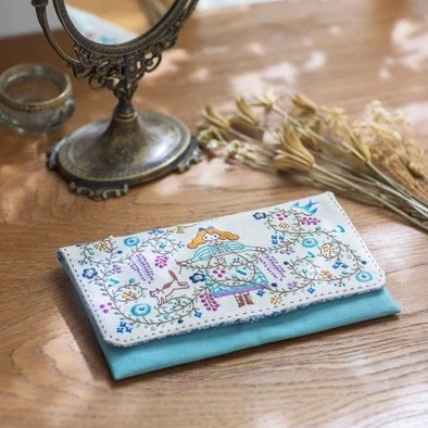 Hiroko Ishii Embroidery Kit - Story of Flowers & Me Flap Pouch