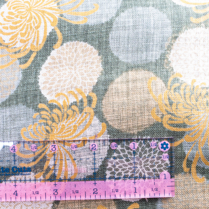 Nara Homespun :: Chrysanthemum and Dots in Pine (NHS4D15)