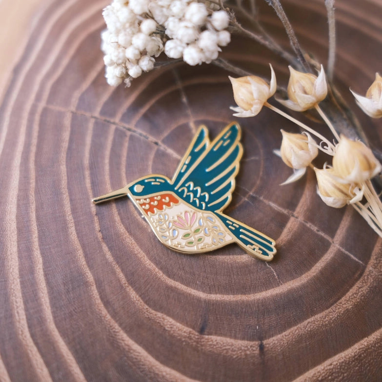 Magnetic Enamel Needle Minder - Hummingbird
