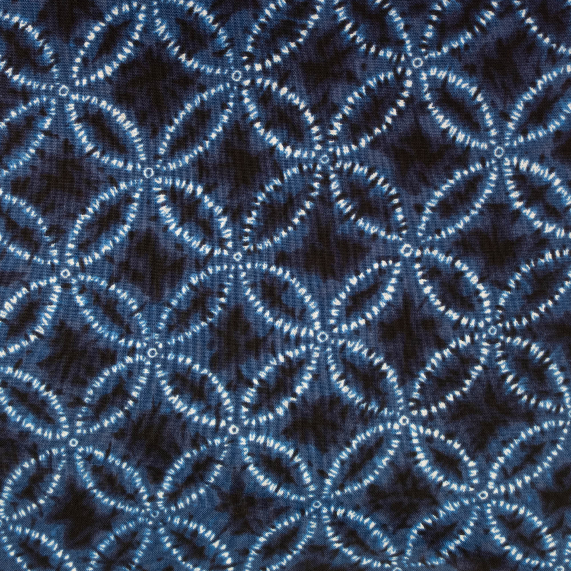 Shibori Blues Cotton Fabric - Shippo Tsunagi Blue Dark Navy