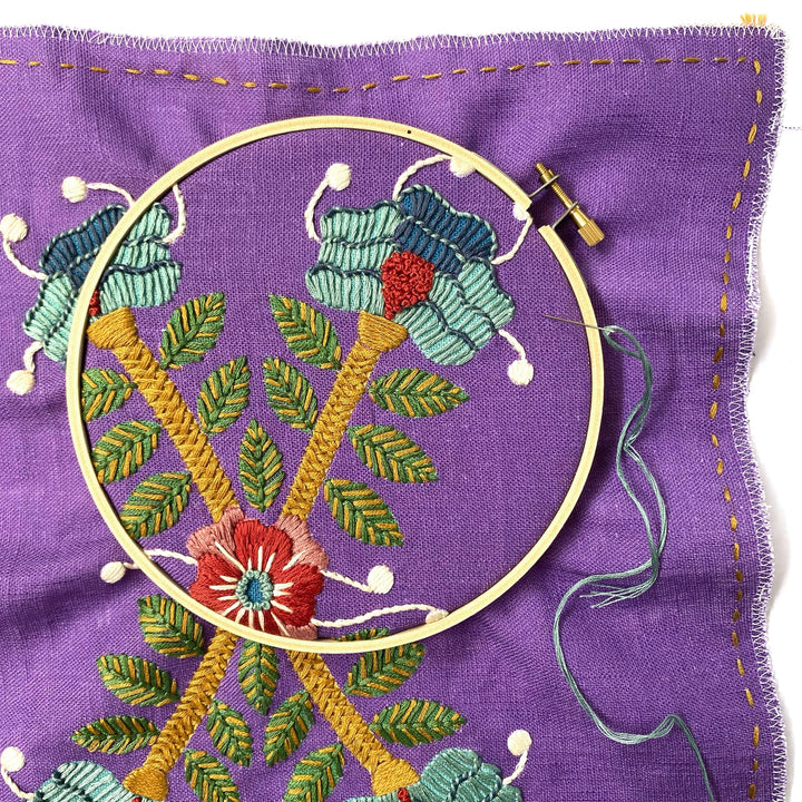 Modern Embroidery Kit - Eva