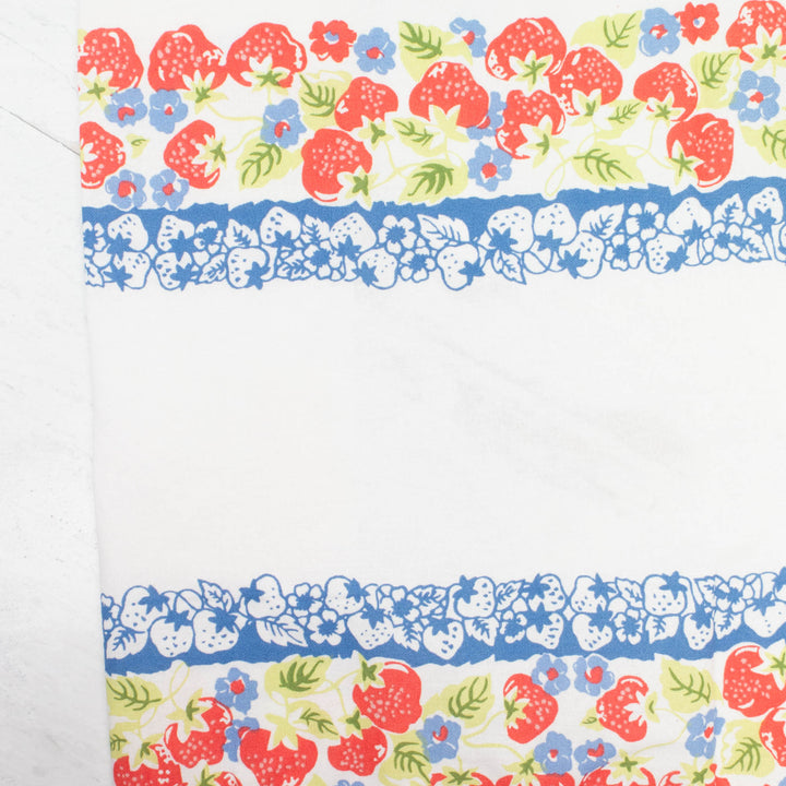 16 inch Cotton Toweling - Rosie Strawberries (MD920323)