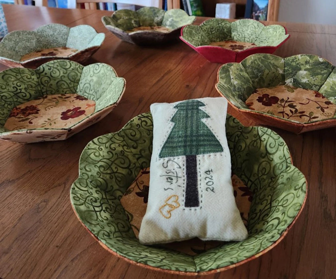 English Paper Piecing Bowls Pattern - The Pretty Little Fabric Bowl