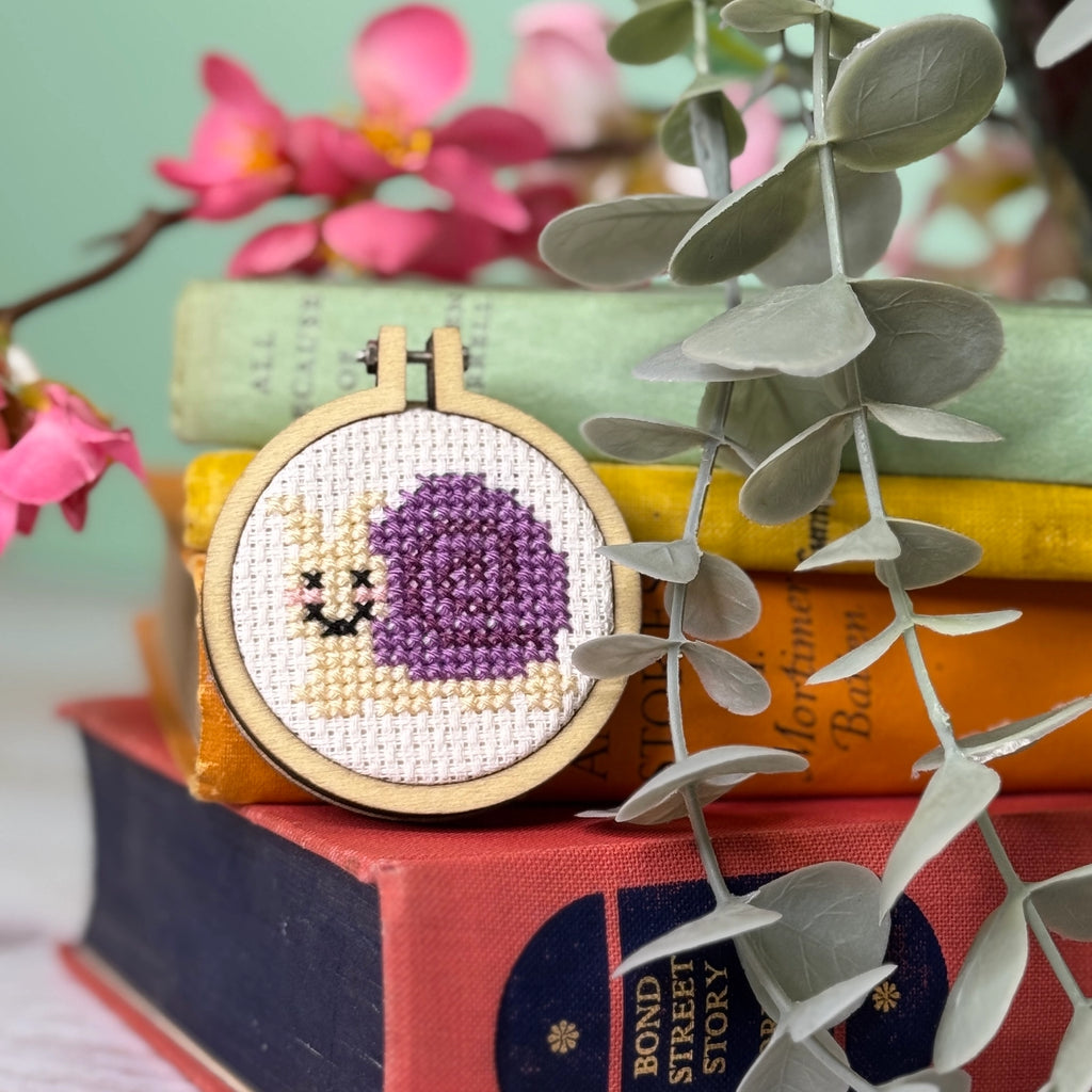 本日限定45R★インドリネンのパッチワークミニタリーミニスモック今季新品完売 Mini Matchbox Cross Stitch Kit - Let's Shellebrate – Snuggly Monkey