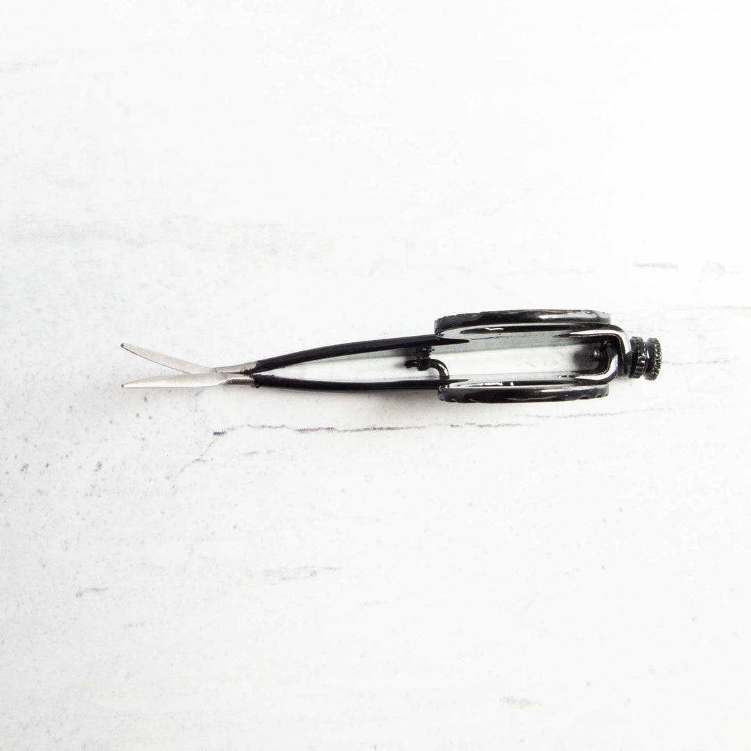 Small Angle Tip Thread Snips