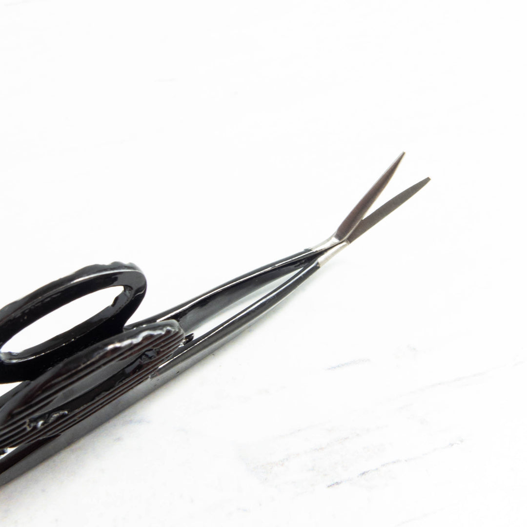 Small Angle Tip Thread Snips