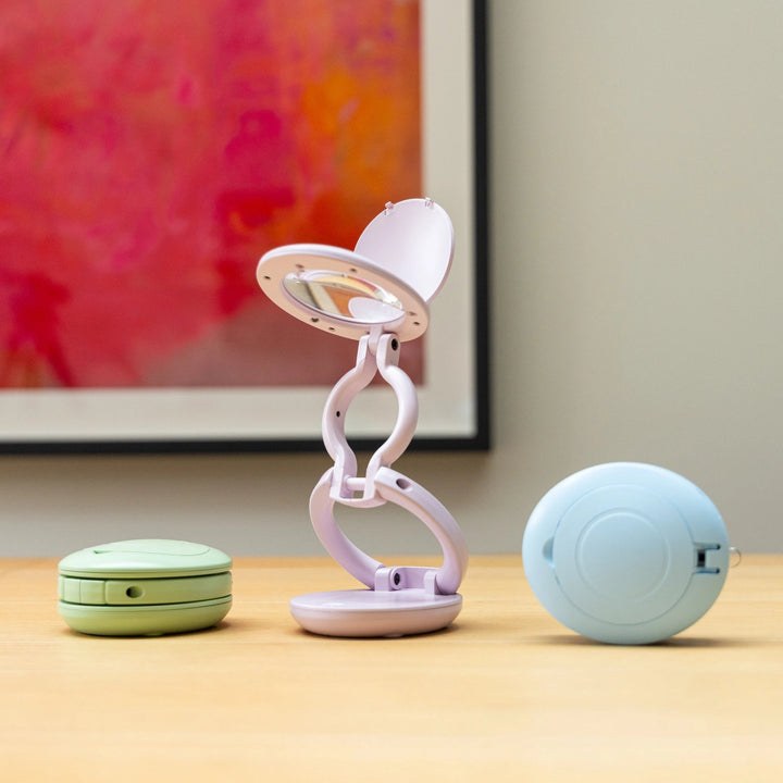 YoYo Travel Magnifier & Light