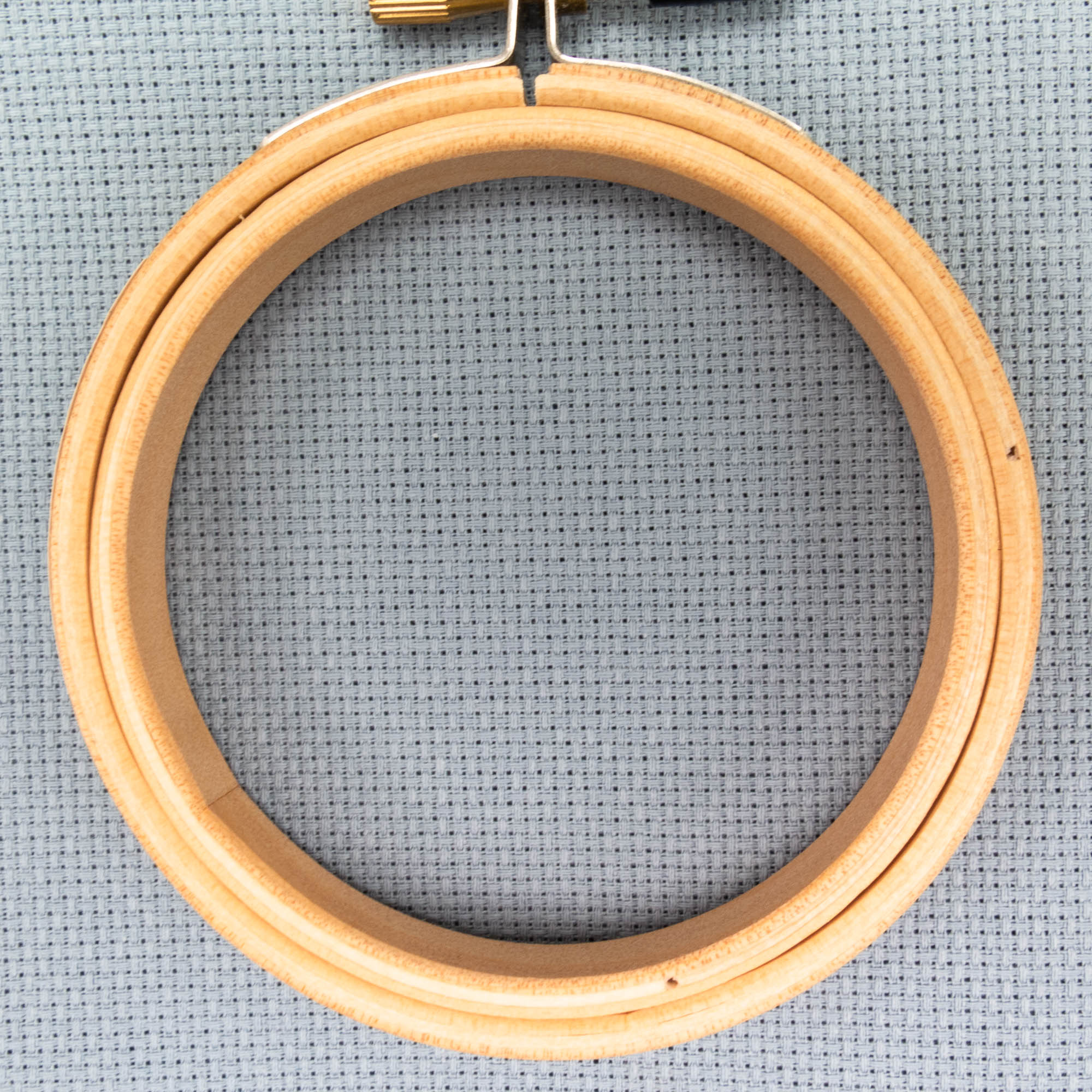 MADEIN トリニティ Light Antique Blue Cross Stitch Fabric (18 ct) – Snuggly Monkey