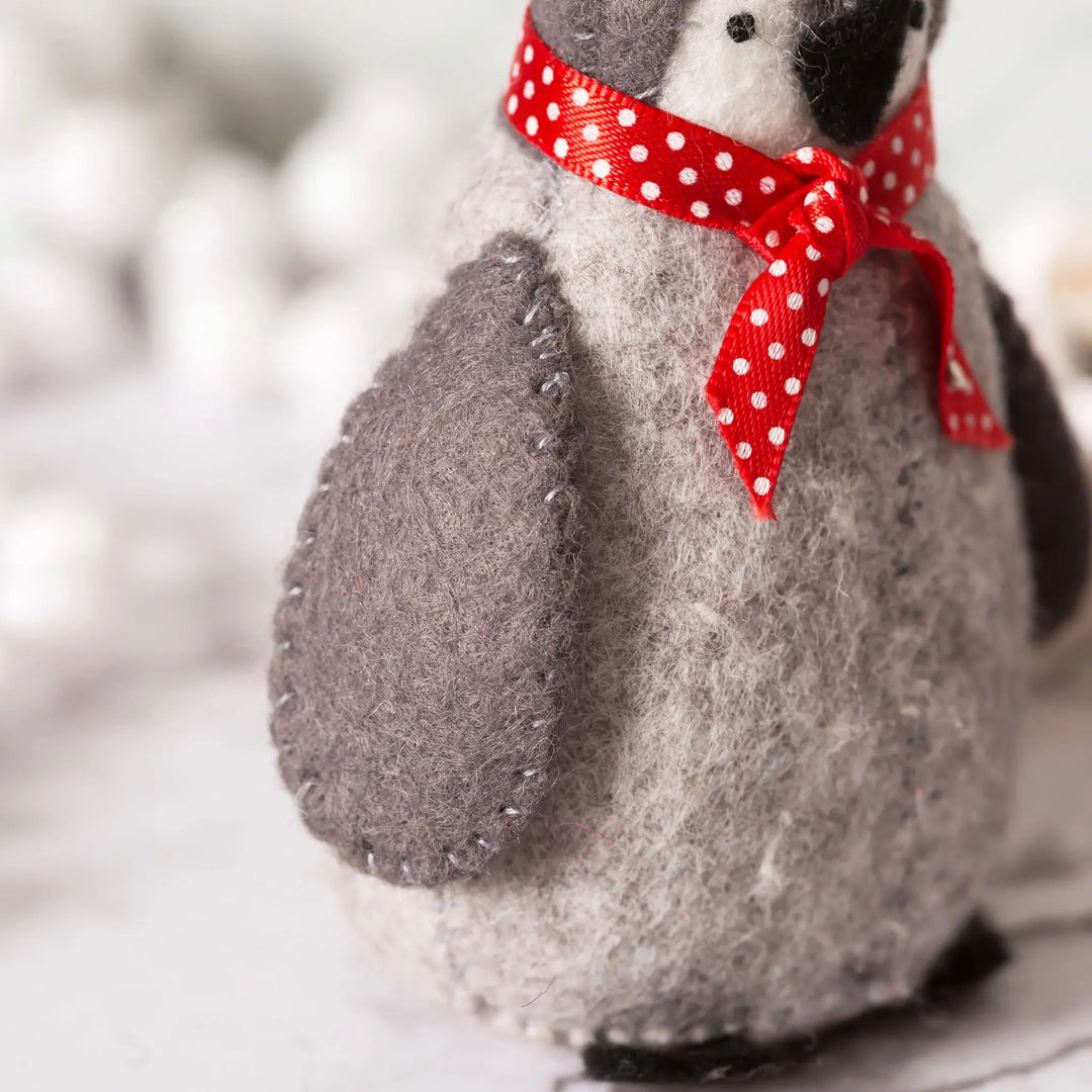 Baby Penguins Felt Embroidery Craft Kit