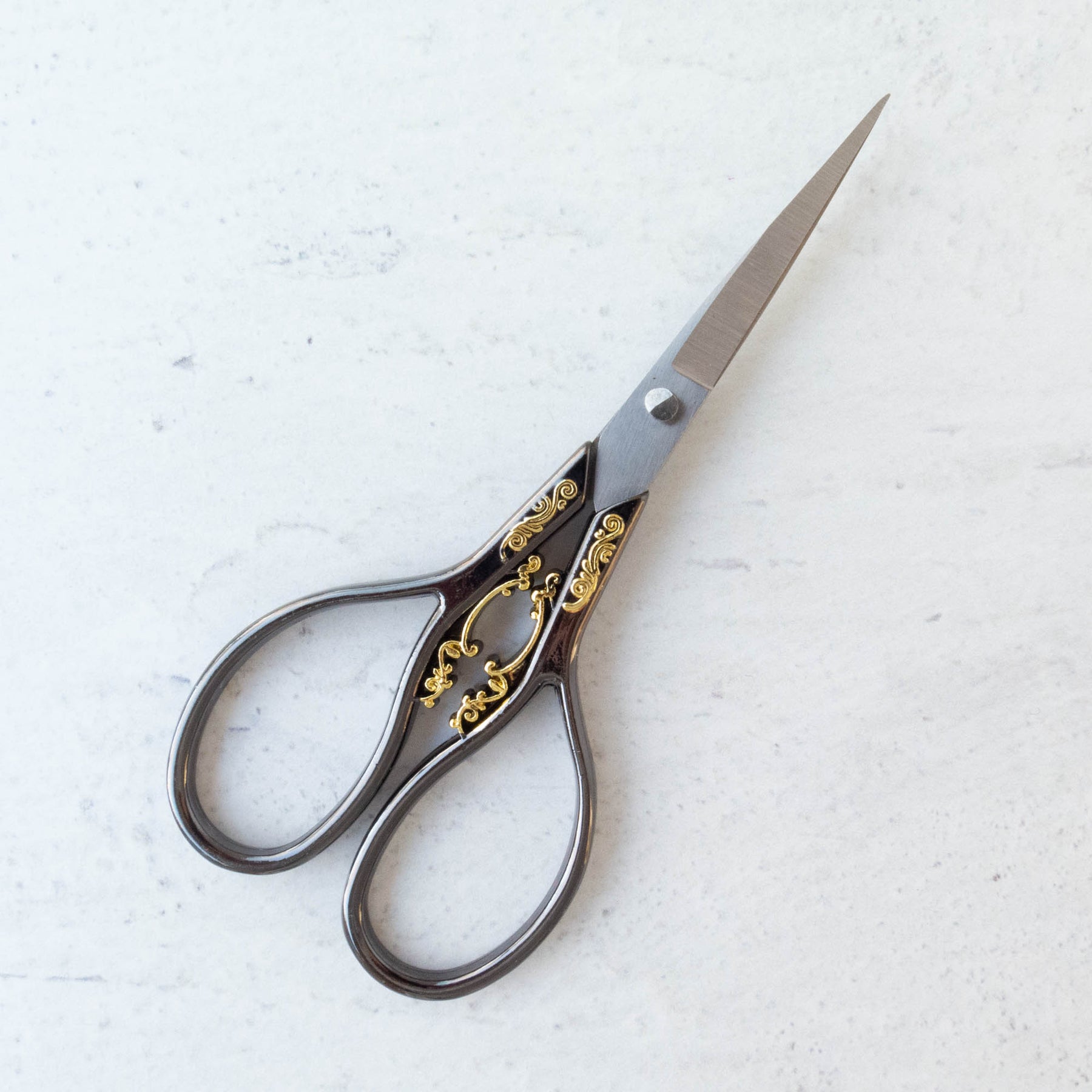 Sullivan's Heirloom Embroidery Scissors petites with 2.25 blades and  options of gold or silver plated handles. – Needlepoint For Fun