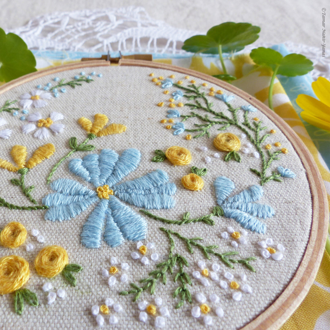 Garden Flowers, Beginner Embroidery Kit, Easy Embroidery Kit for