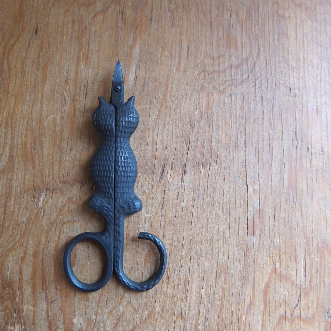 Cat Snips Embroidery Scissors Scissors - Snuggly Monkey
