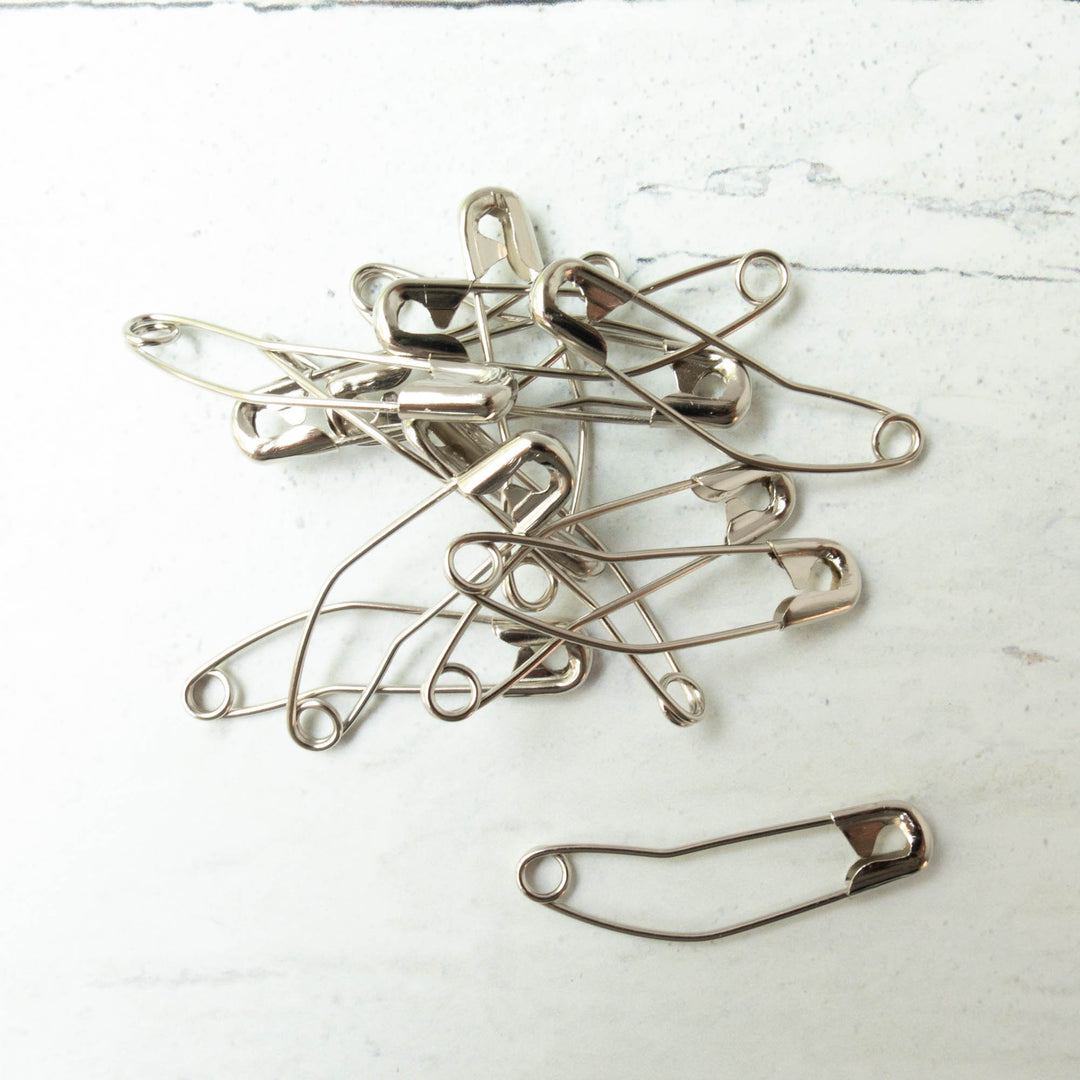 Curved Safety Pins (Size 2)