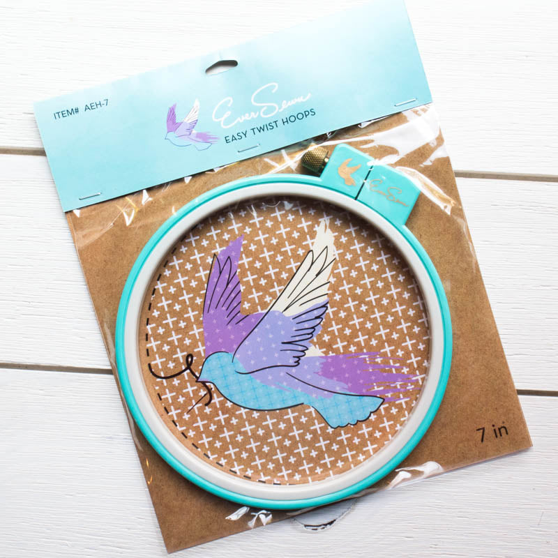 THE MONOGRAM ENGRAVED HOOPS/エングレイヴ3点セット EverSewn 7 inch Easy Twist Embroidery Hoop – Snuggly Monkey
