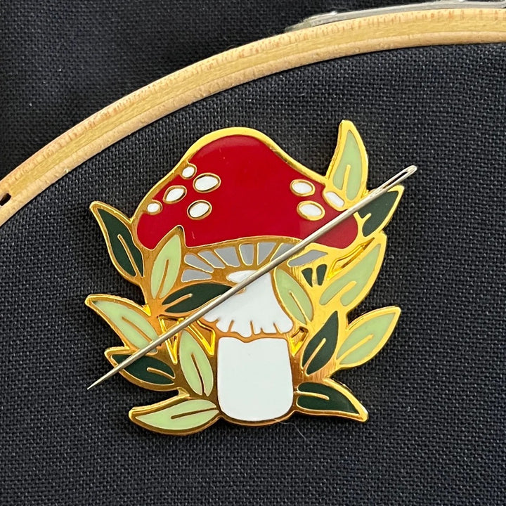 Mushroom Enamel Needle Minder