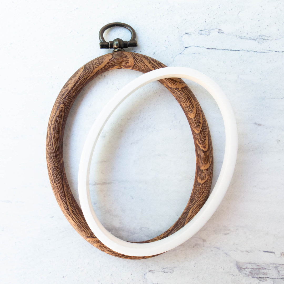 Faux Wood Embroidery Hoop - Small 3.5" Oval