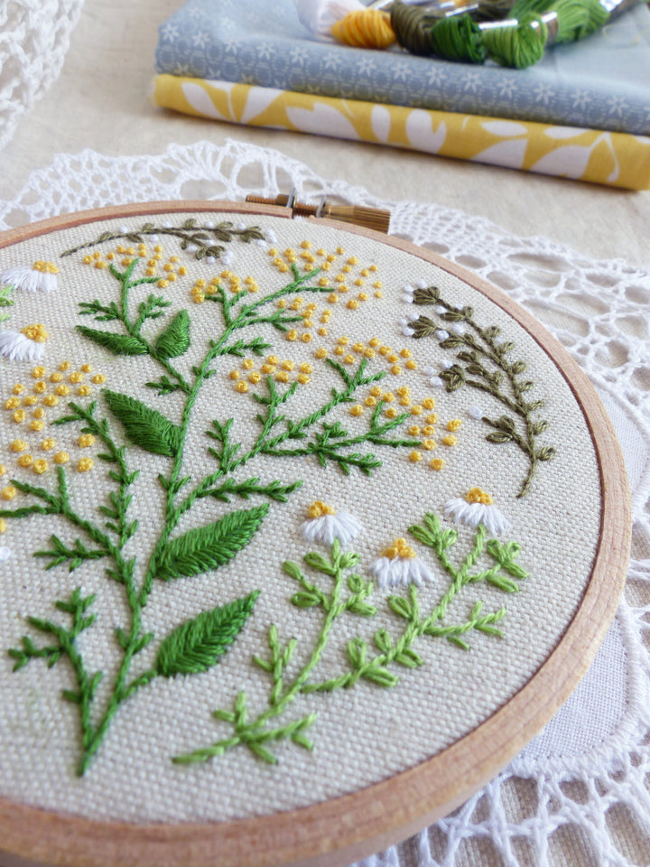 Modern Embroidery Kit : 4" Green Garden by Tamar Nahir Embroidery Kit - Snuggly Monkey