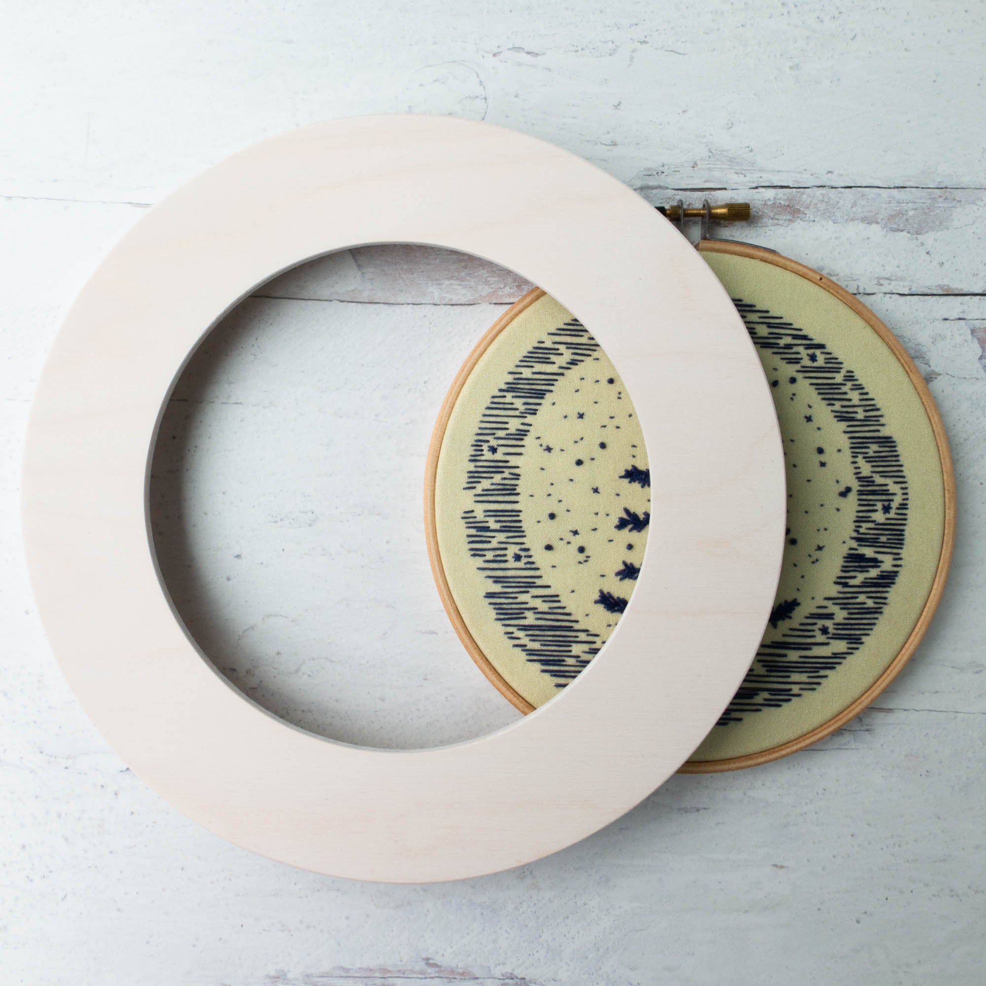 Modern Hoopla Hoop Frames - 6 Inch Circle - Snuggly Monkey